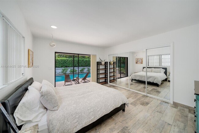 Building Photo - 10645 SW 89th Ct