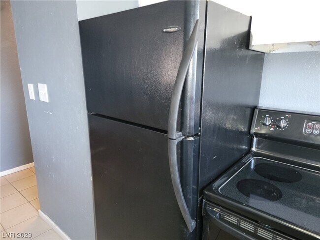Building Photo - 5335 Mancos Ct