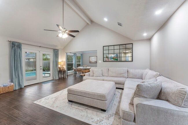 Building Photo - 25003 Burgh Castle Dr