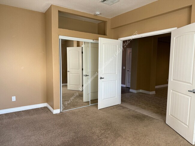 Building Photo - 44262 Maria Cir