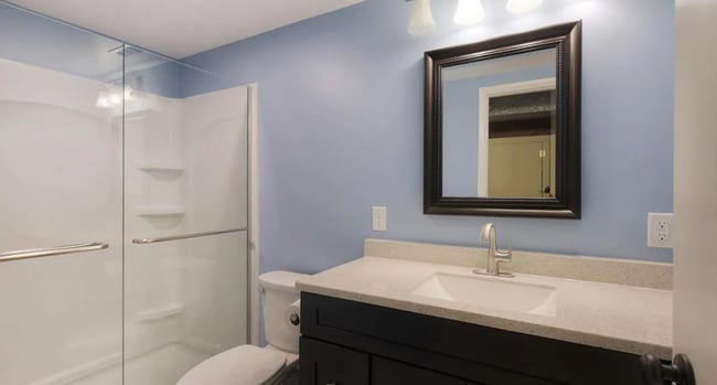 Building Photo - 275 Oak St