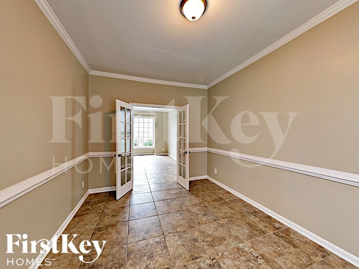 Building Photo - 9000 Mapledale Ct