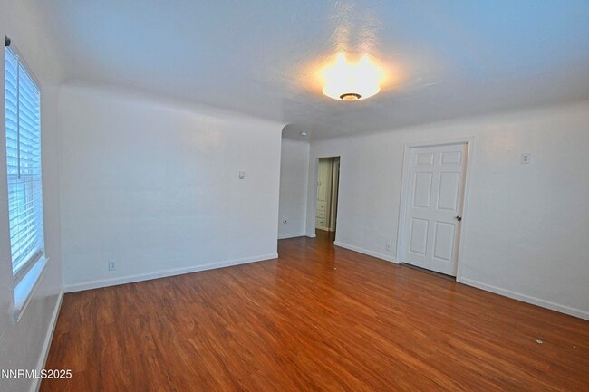 Building Photo - 1607 H St