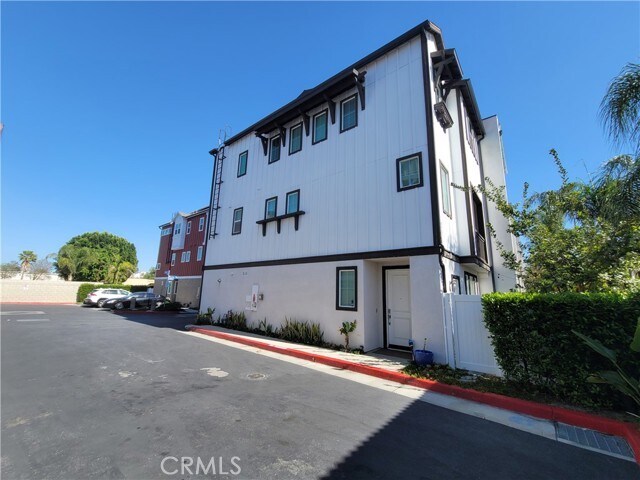 Building Photo - 8345 N Peyton Way