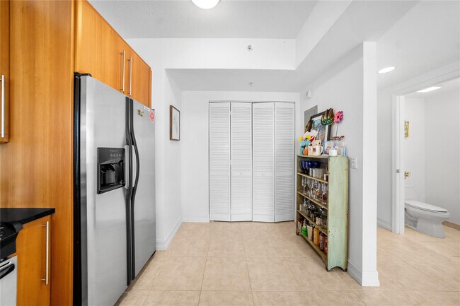 Building Photo - 101 SE 20th Ave