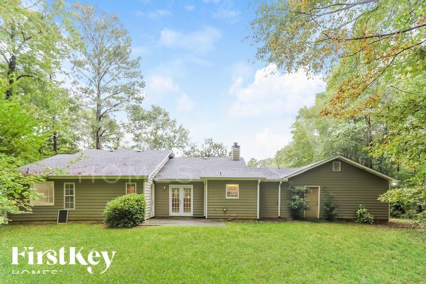 Building Photo - 1999 Bullock Trail