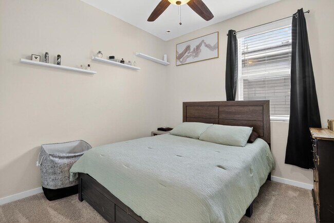 Building Photo - 19090 N Silver Dog Way