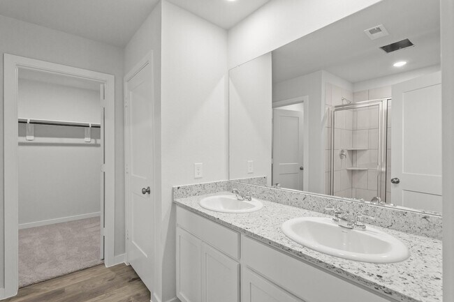 Building Photo - 298 Forest W St