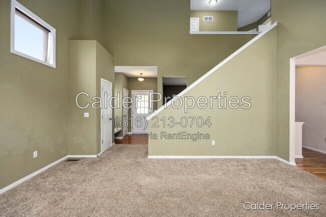 Building Photo - 5686 E Falling Leaf Dr SE
