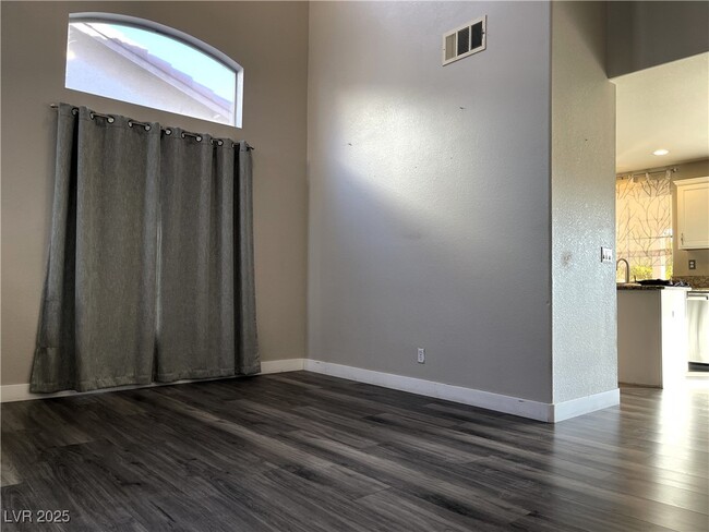 Building Photo - 10031 Candle Canyon Ct