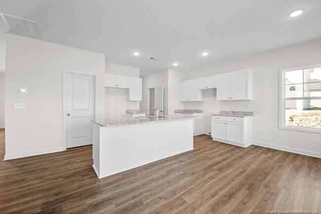 Building Photo - 544 Ashley Hts Dr