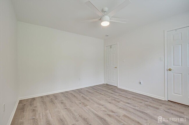Building Photo - 822 Darlington Dr