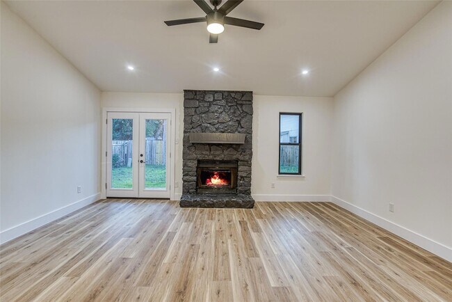 Building Photo - 13126 Mill Stone Dr