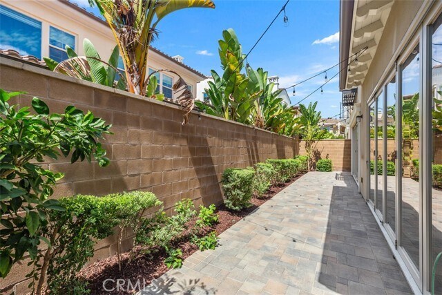 Building Photo - 57 Gainsboro