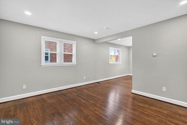 Primary Photo - 1109 Congress St SE