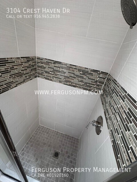Building Photo - 3104 Crest Haven Dr