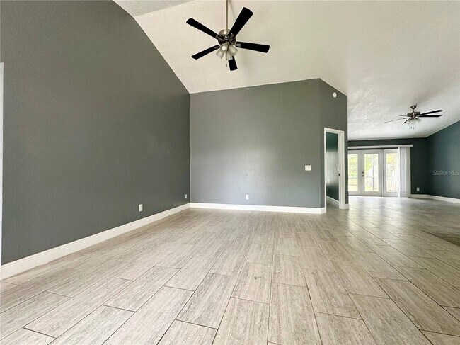 Building Photo - 1516 Crosswind Cir