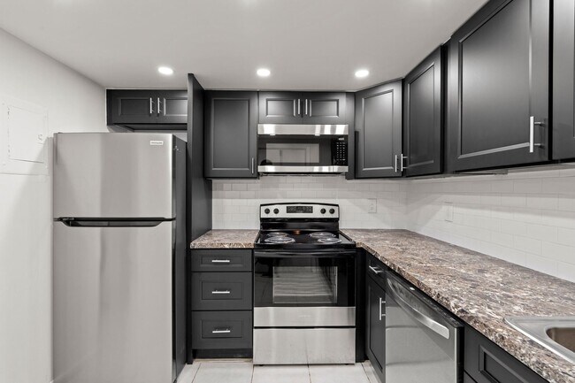 Building Photo - 626 NW 13th St