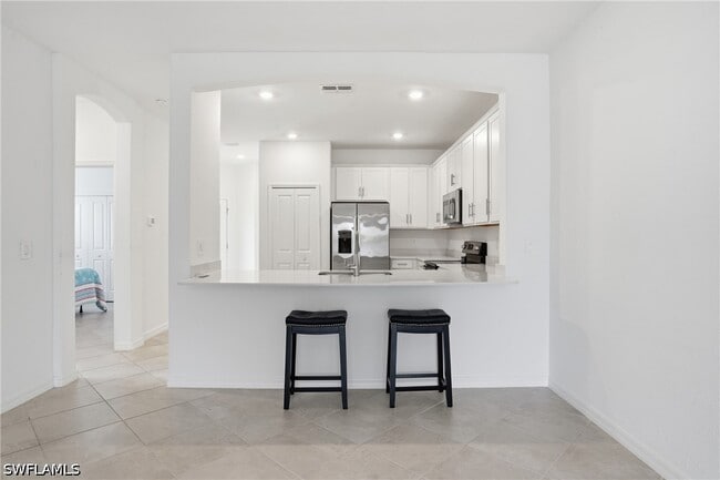 Building Photo - 2215 Dragonfruit Wy