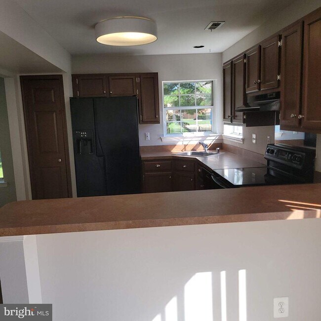 Building Photo - 733 Orley Pl