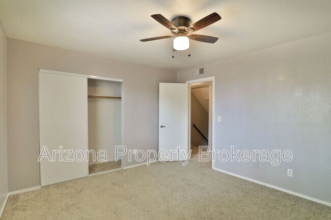 Building Photo - 6144 E Glencove St