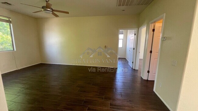 Building Photo - 6814 W Lariat Ln