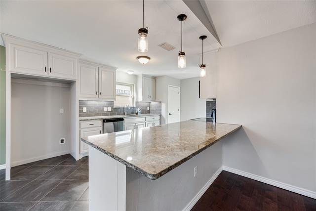 Building Photo - 1832 Tameria Dr