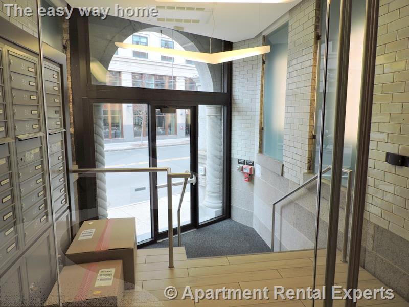 Building Photo - 115 Mt Auburn St