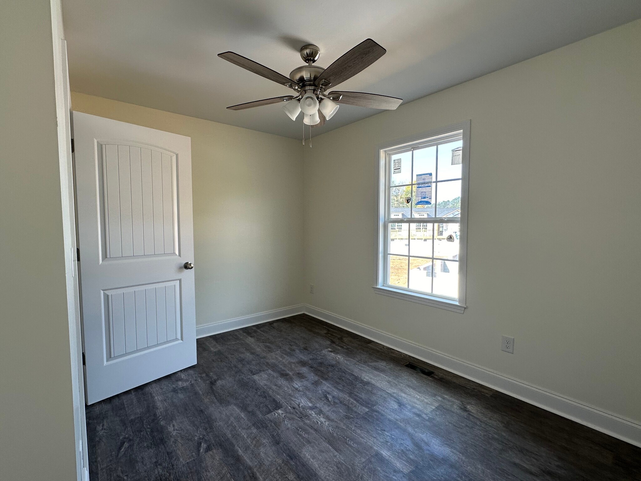 Building Photo - 1692 Walton St