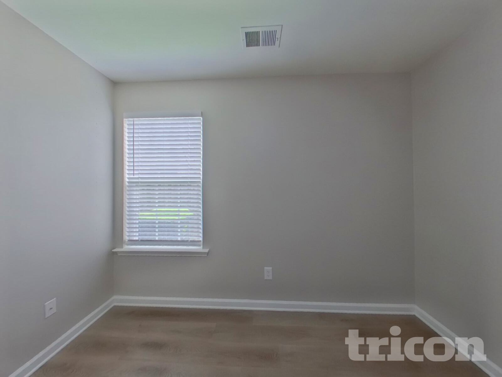 Building Photo - 158 Bonhomme Cir
