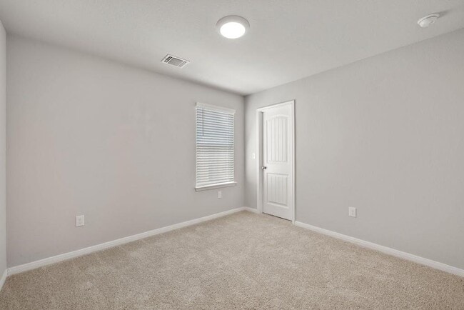 Building Photo - 14013 Heywood Dr