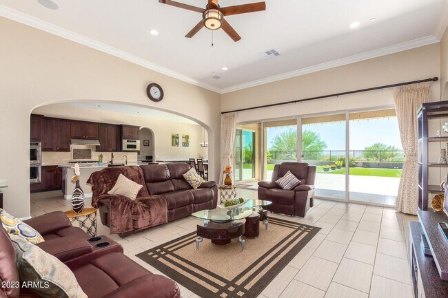 Building Photo - Gorgeous 5 bed 4.5 bath single level home in Scottsdale
