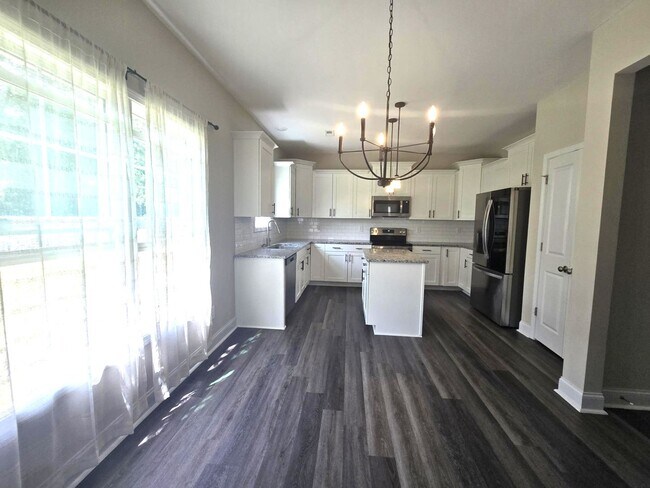 Building Photo - Raeford Rental