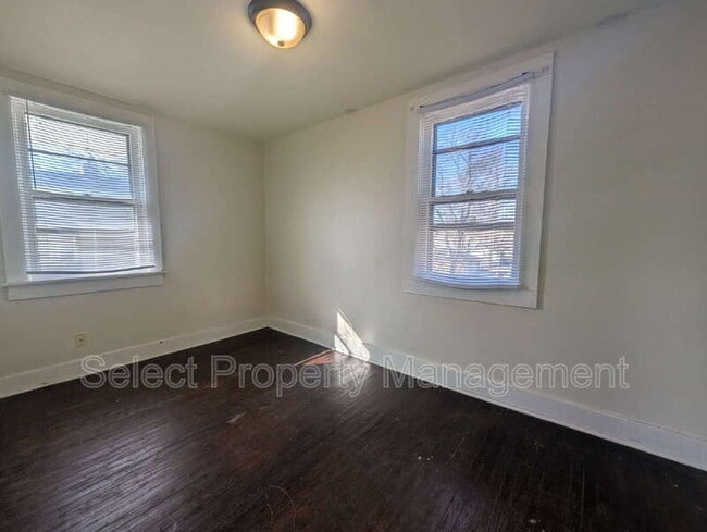 Building Photo - 3526 Smith St