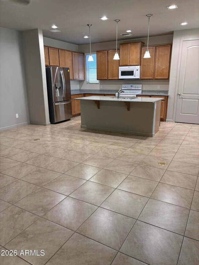 Building Photo - 606 Tapco Ln