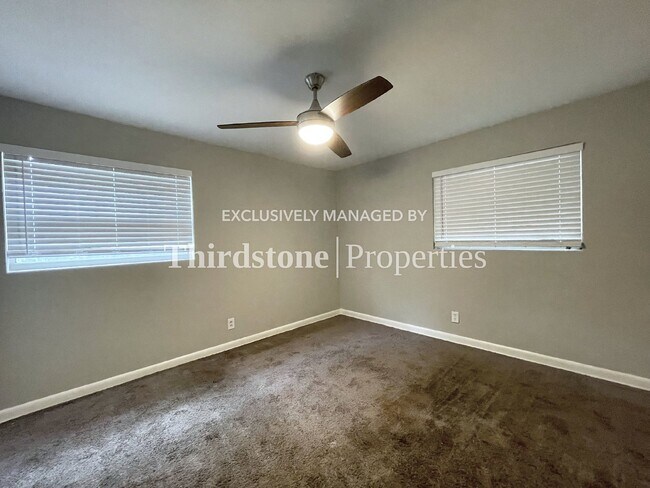 Building Photo - 3390 Jacqueline Dr