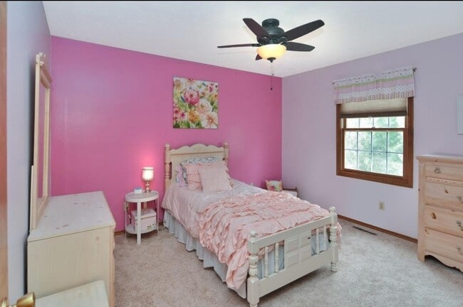 Building Photo - 1612 Fairfield Dr