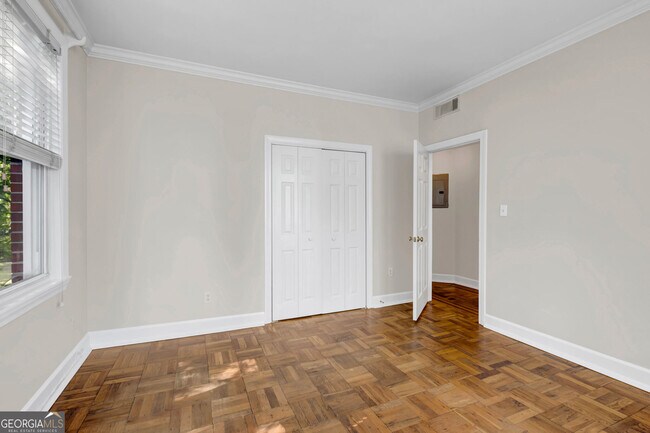 Building Photo - 878 Briarcliff Rd NE