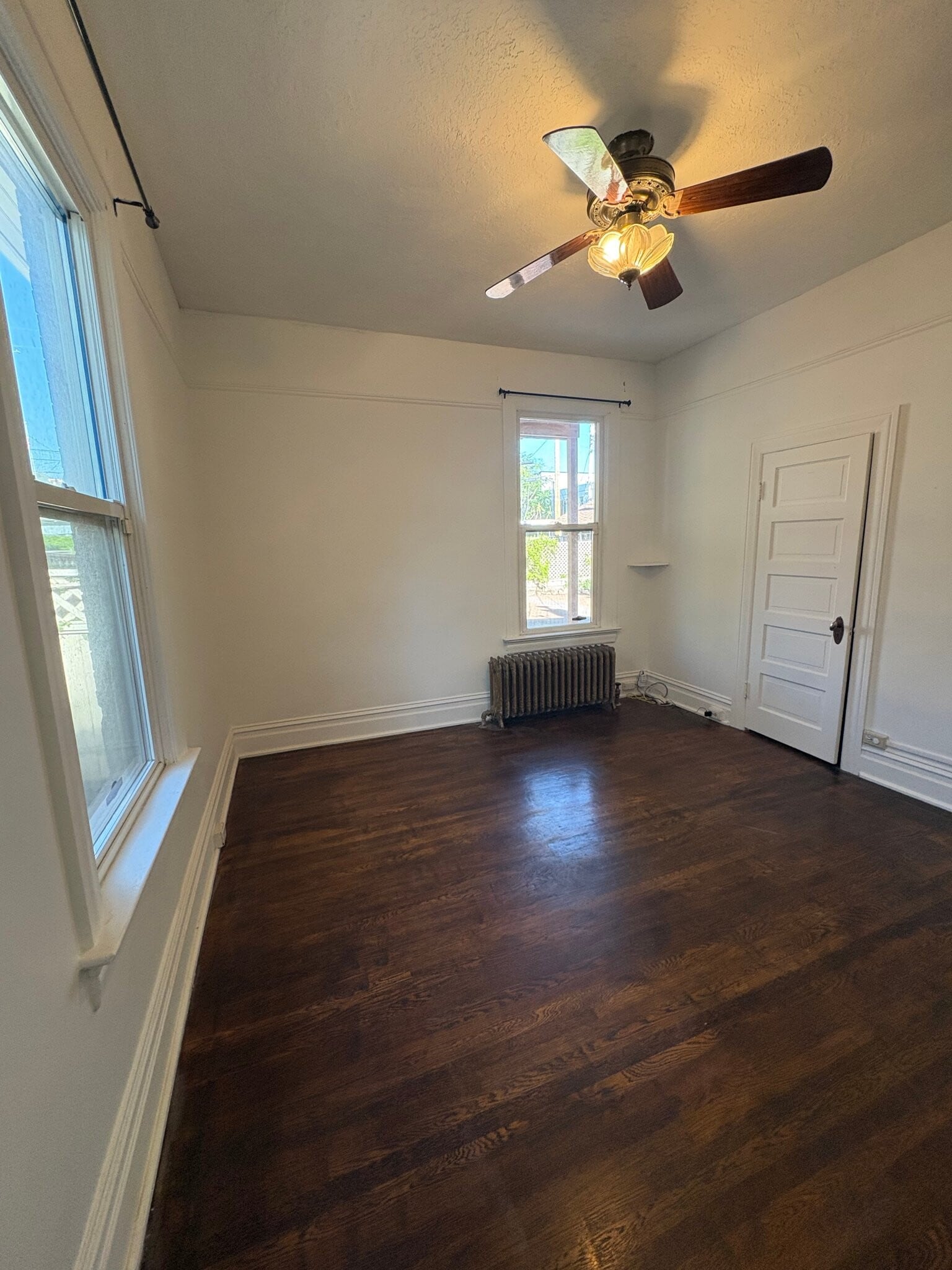 Building Photo - 859 S 900 E