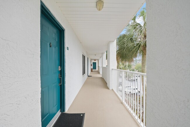 Building Photo - 4276 Calinda Ln