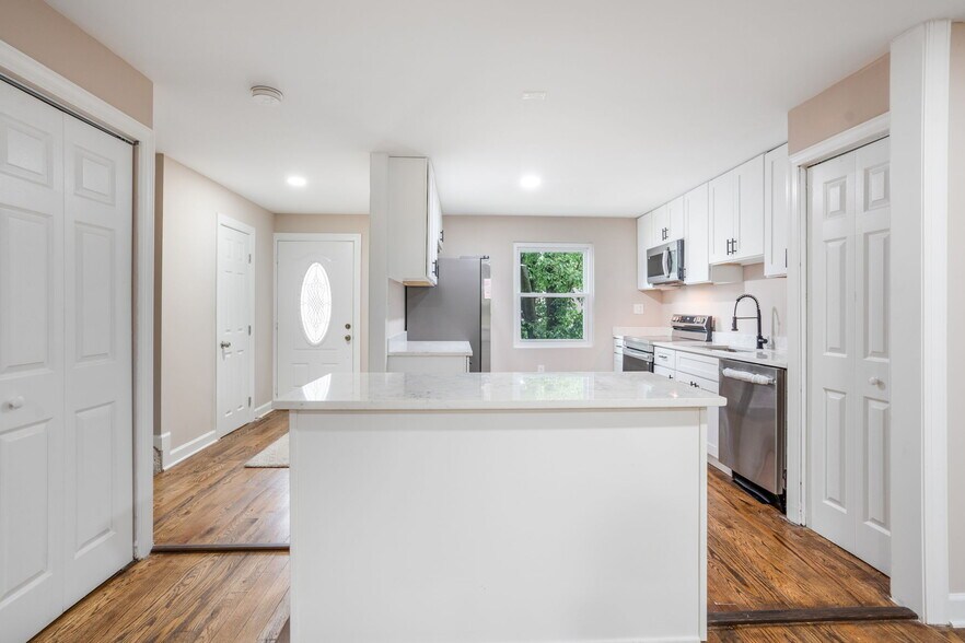 Building Photo - 3671 Waterwheel Sq