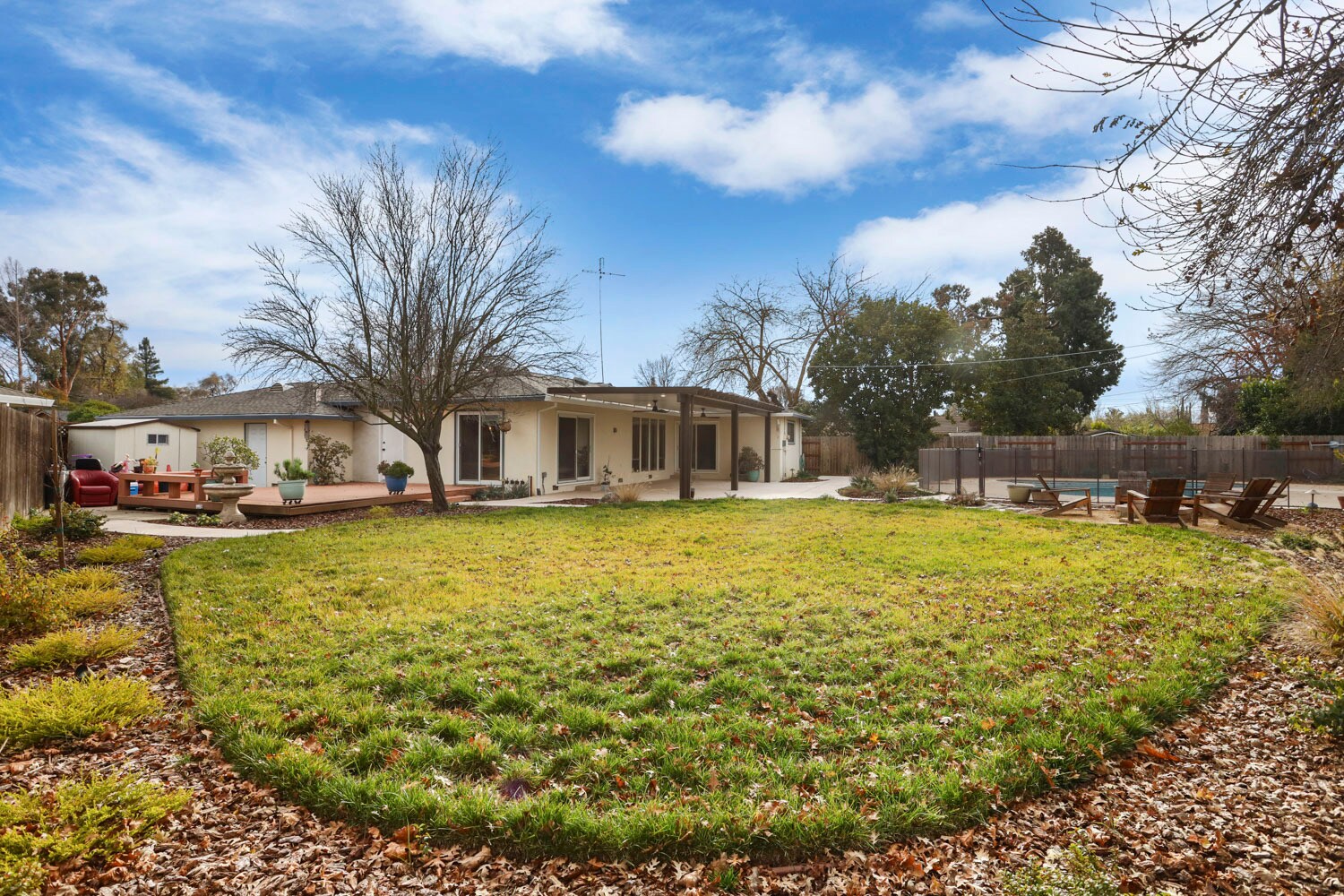 Large 0.3 acre lot - 1177 Fay Cir