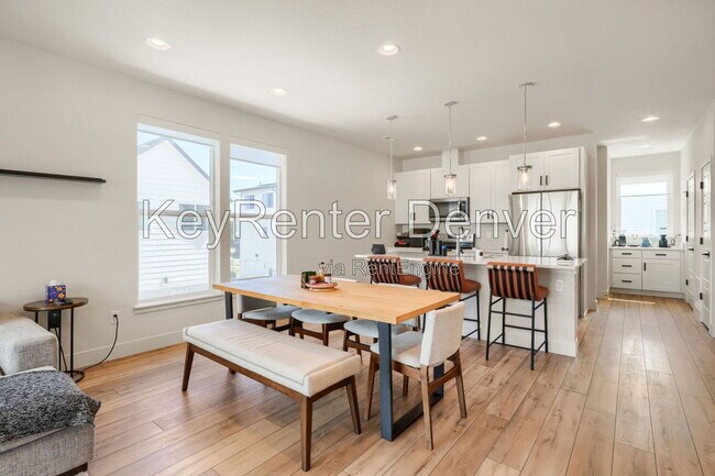 Building Photo - 2882 S Pancratia St