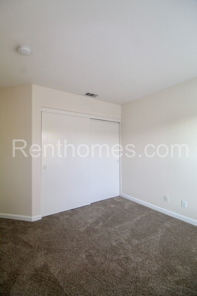Building Photo - 1120 Camino Del Rey