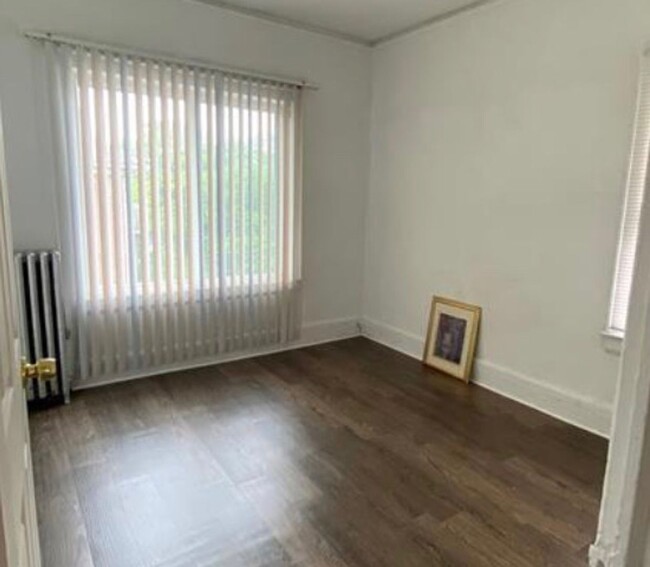 Building Photo - Charming brick duplex, lower unit ... Ask ...