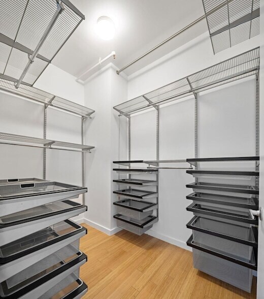 Building Photo - 234 10th St