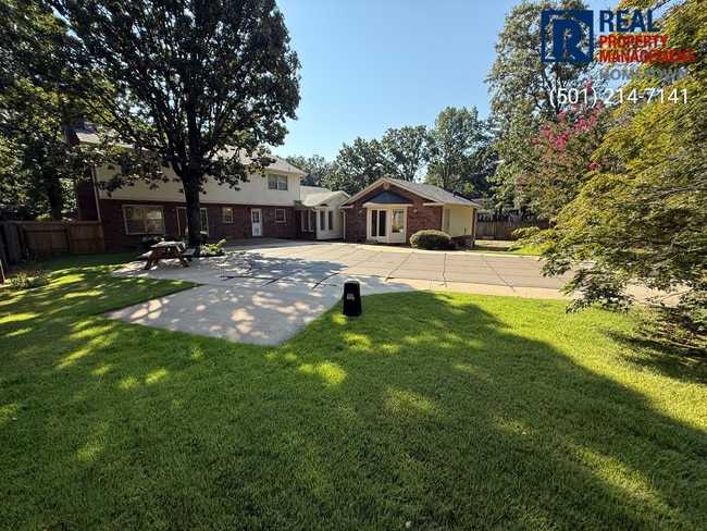 Building Photo - 130 Valley Club Cir