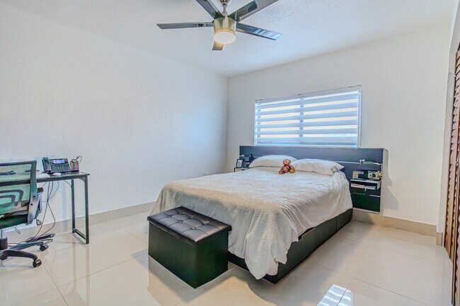 Building Photo - 7690 W 29th Way