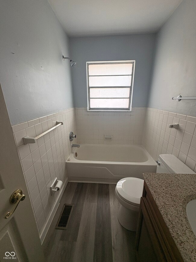 Building Photo - 803 Hurricane St