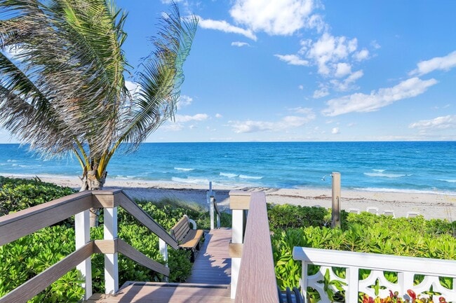 Building Photo - 1069 Hillsboro Mile